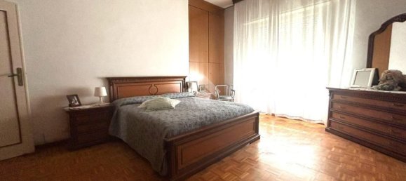 4 bedrooms Apartment in Rimini, Italy No. 332370 5