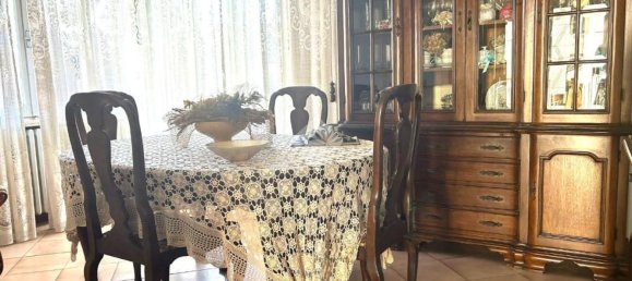 4 bedrooms Apartment in Rimini, Italy No. 332370 4