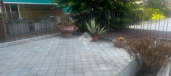 4 bedrooms Apartment in Rimini, Italy No. 332370 10