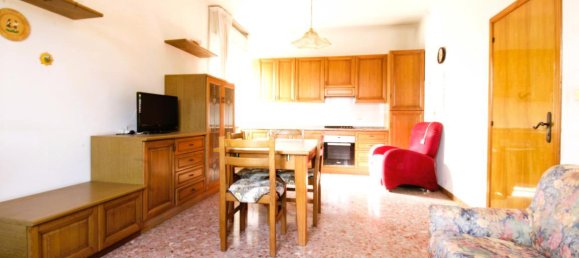 4 rooms Apartment in Civitanova Marche, Italy No. 9131 5