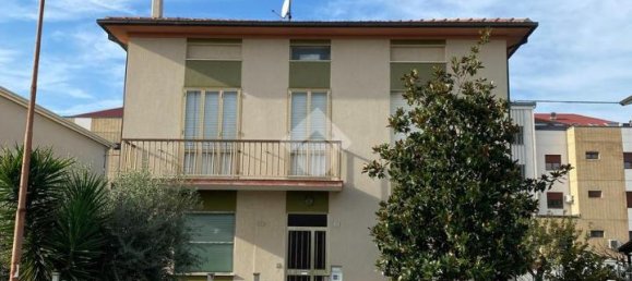 4 rooms Apartment in Civitanova Marche, Italy No. 9131 2