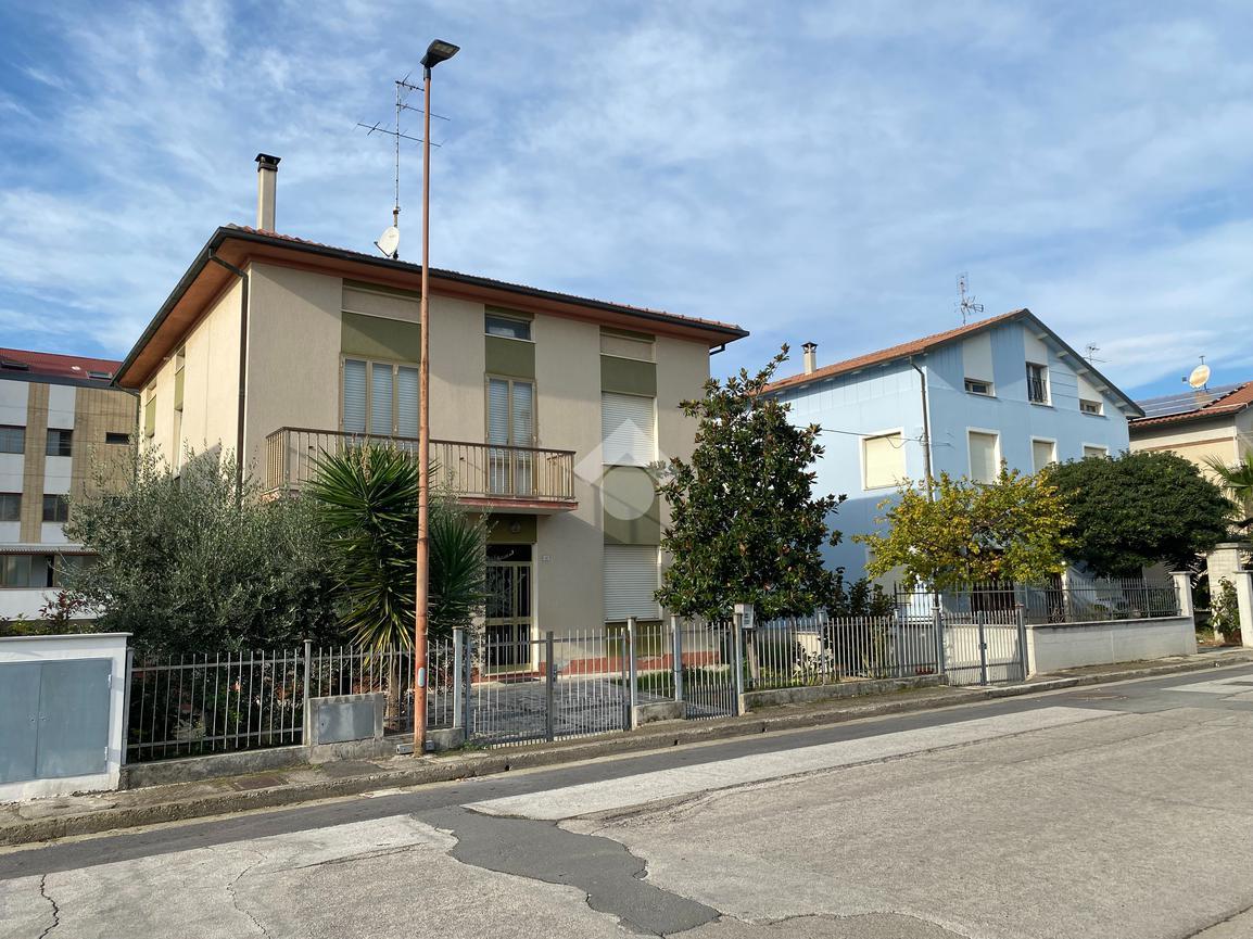 4 rooms Apartment in Civitanova Marche, Italy No. 9131