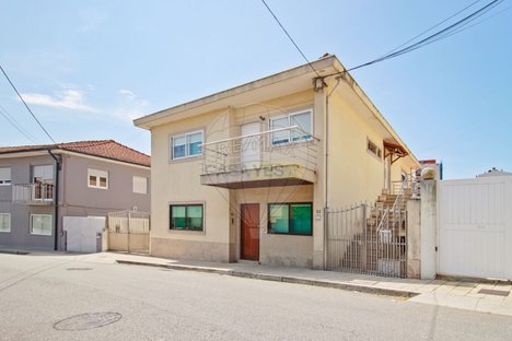 3 chambres Maison à Rio Tinto, Portugal No. 30253