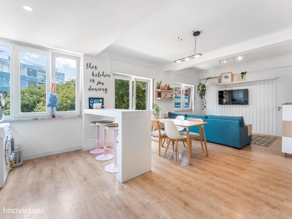 2 bedrooms Apartment in Lisbon, Portugal No. 316404