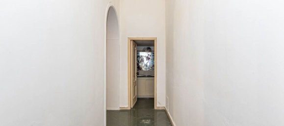 3-salle Appartement à Palermo, Italy No. 309363 6