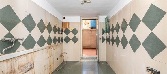 3-salle Appartement à Palermo, Italy No. 309363 19