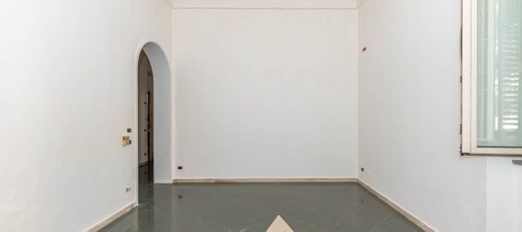 3-salle Appartement à Palermo, Italy No. 309363 18