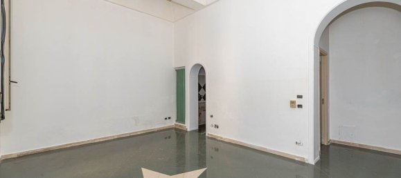 3-salle Appartement à Palermo, Italy No. 309363 17