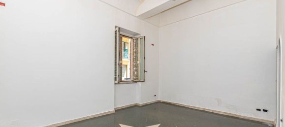 3-salle Appartement à Palermo, Italy No. 309363 15