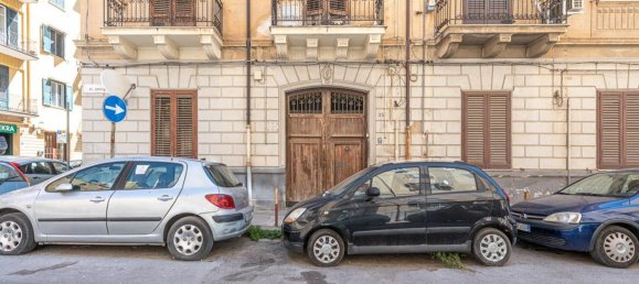 3-salle Appartement à Palermo, Italy No. 309363 3