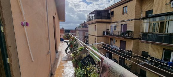 3-salle Appartement à Pomezia, Italy No. 256944 24