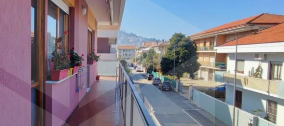 4 rooms Apartment in Montesilvano, Italy No. 17536 12