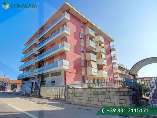 4 rooms Apartment in Montesilvano, Italy No. 17536