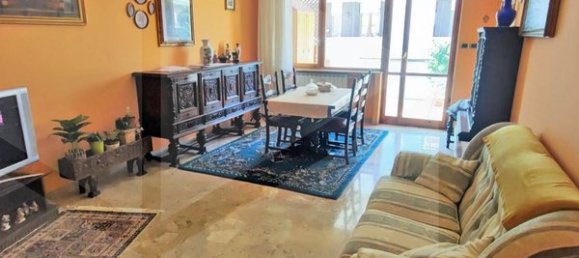 4 rooms Apartment in Montesilvano, Italy No. 17536 10