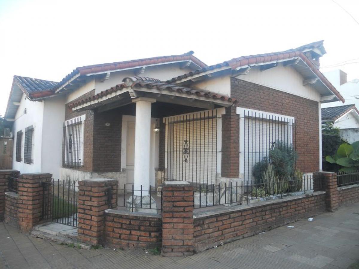 3 bedrooms House in San Miguel, Argentina No. 86370