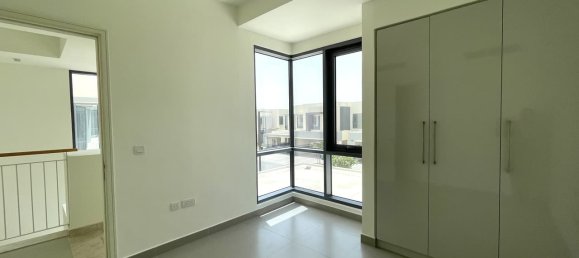 Villa T4 em Dubai Hills Estate, UAE N.º 109557 10