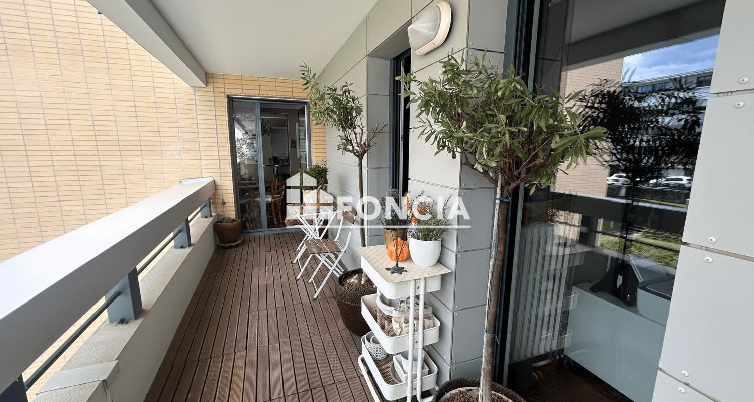 2 bedrooms Apartment in Rennes, France No. 345365