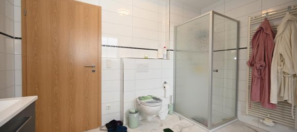 Таунхаус с 4 комнатами в Neustadt an der Waldnaab, Германия № 282168 13