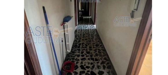 7-Zimmer Wohnung in San Giuseppe Vesuviano, Italy, Nr. 12559 3