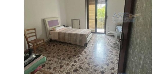 7-Zimmer Wohnung in San Giuseppe Vesuviano, Italy, Nr. 12559 7