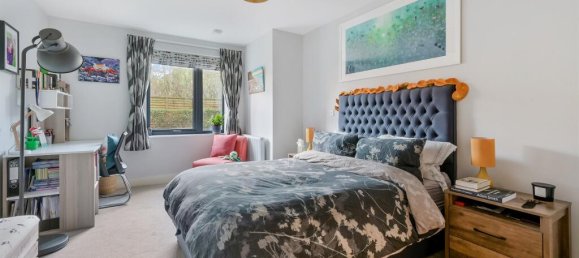 1 bedroom Apartment in Hounslow, United Kingdom No. 9844 6