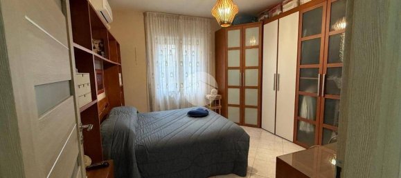 2 bedrooms Apartment in Naples, Italy No. 125355 4