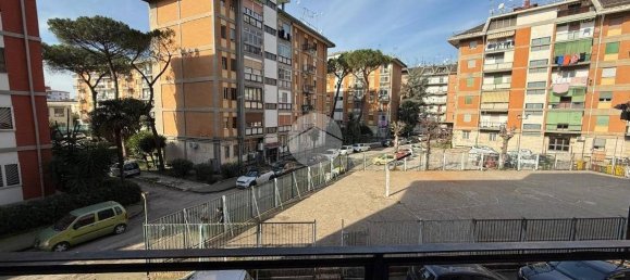 2 bedrooms Apartment in Naples, Italy No. 125355 15