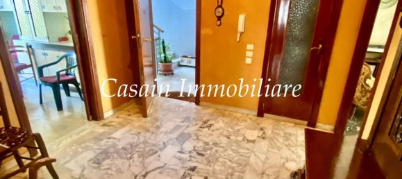 Apartamento de 4 dormitorios en Foggia, Italy No. 358650 2