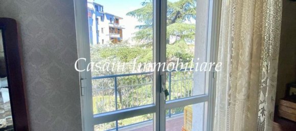 Apartamento de 4 dormitorios en Foggia, Italy No. 358650 32