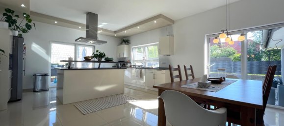 5 chambres Bungalow à Kaiserslautern, Germany No. 364613 4