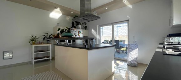 5 chambres Bungalow à Kaiserslautern, Germany No. 364613 6