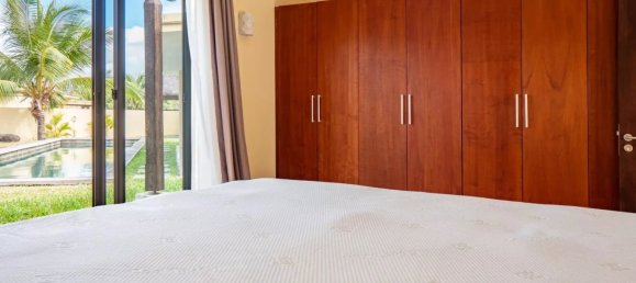 Villa de 5 dormitorios en Grande Riviere Noire, Mauritius No. 46 13