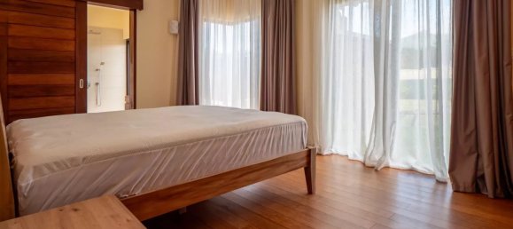 5 bedrooms Villa in Grande Riviere Noire, Mauritius No. 46 5