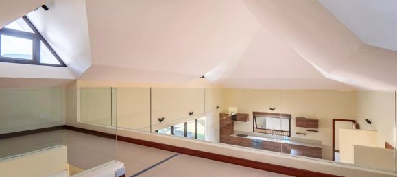 5 bedrooms Villa in Grande Riviere Noire, Mauritius No. 46 19