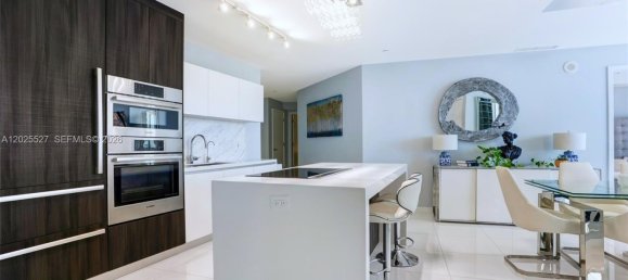 2 غرف نوم عقار تجاري في Miami, USA رقم 614997 24