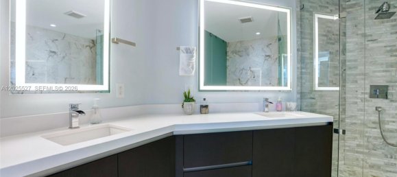 2 غرف نوم عقار تجاري في Miami, USA رقم 614997 12