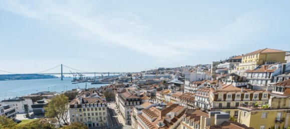 2 bedrooms Apartment in Lisbon, Portugal No. 105207 2