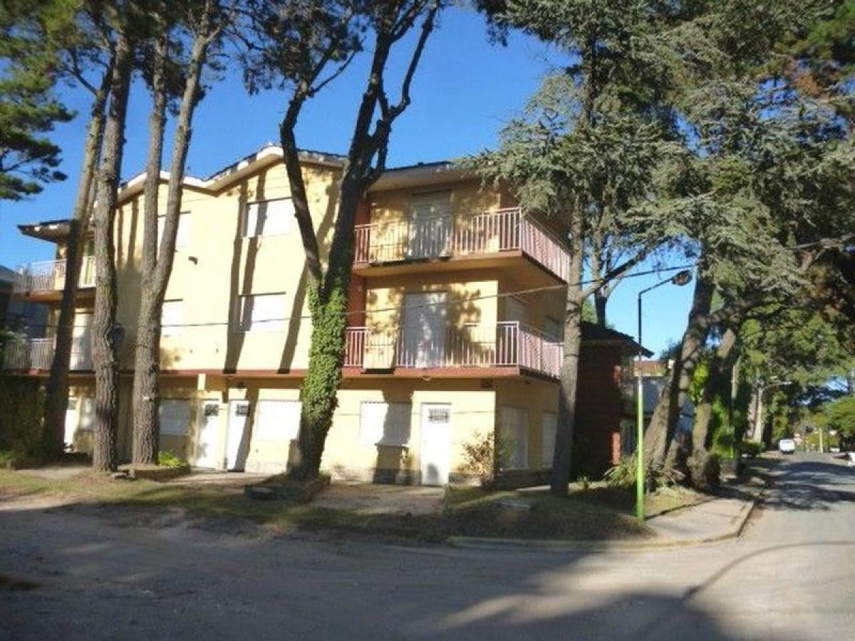 10 bedrooms Hotel in Mar del Plata, Argentina No. 104165
