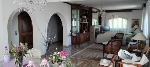 5 Schlafzimmer Villa in Chortiatis, Greece, Nr. 6060 12