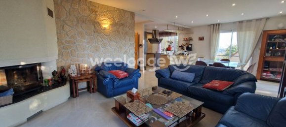 4 bedrooms House in Jouy-le-Moutier, France No. 305901 2