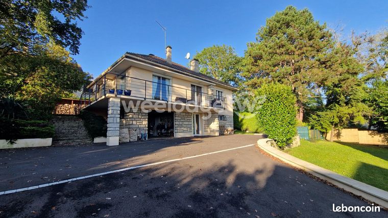 4 bedrooms House in Jouy-le-Moutier, France No. 305901