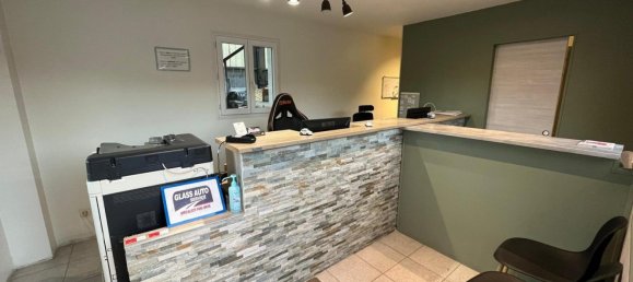 Propiedad comercial de 3 habitaciónes en Bedarieux, France No. 276937 11