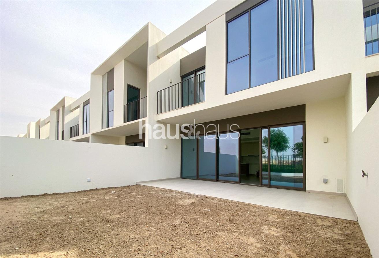 Adosado de 3 dormitorios en The Valley, UAE No. 100185