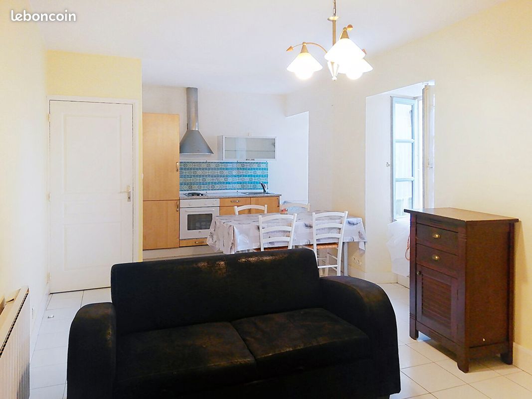 1 bedroom Apartment in Bourg-en-Bresse, France No. 196393