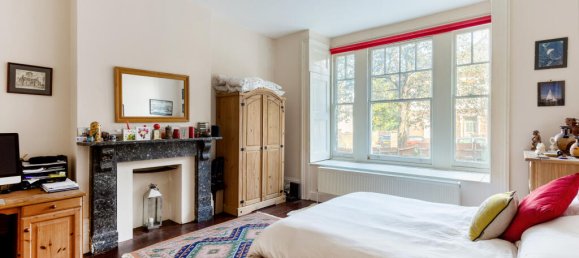 2 bedrooms Apartment in London, United Kingdom No. 13945 3