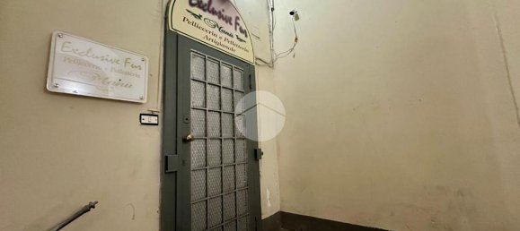 1 room Office in Naples, Italy No. 54005 9