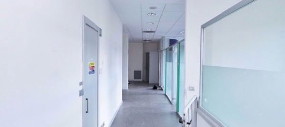 4 rooms Commercial property in Rescaldina, Italy No. 56685 10