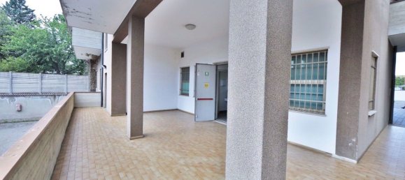 4 rooms Commercial property in Rescaldina, Italy No. 56685 20