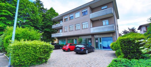 4 rooms Commercial property in Rescaldina, Italy No. 56685 2