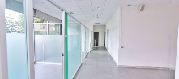4 rooms Commercial property in Rescaldina, Italy No. 56685 8